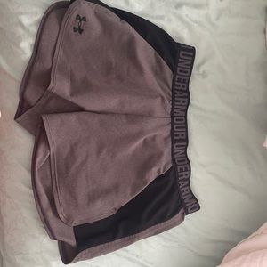 gray under armour shorts s/m